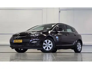 Opel Astra 1.4 Turbo Blitz 1e Eigenaar 100% Onderhouden Trekhaak Navi