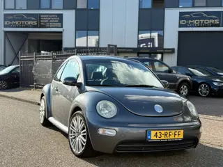 Volkswagen New Beetle 1.6 Luxe uitvoering Nap apk SPORT