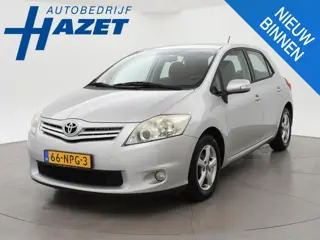 Toyota Auris 1.3 BENZINE HANDGESCHAKELD HATCHBACK + TREKHAAK | CLIMATE CONTROL