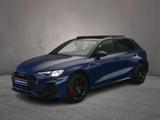 Audi A3 Sportback 45 TFSI e S edition Competition | Panoramadak | Elektrische achterklep | Adaptieve