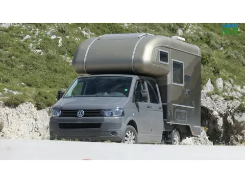 VW PickUp dubbel cabine met Tischer Camper afzetunit