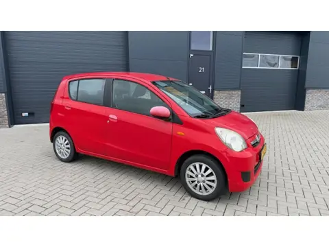 Daihatsu Cuore 1.0 Premium APK Maart 2027 ! (bj 2007)