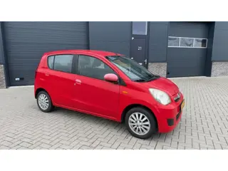 Daihatsu Cuore 1.0 Premium APK Maart 2027 ! (bj 2007)