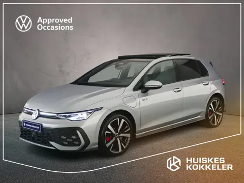 Volkswagen Golf GTE 1.5 TSI eHybrid 272pk DSG Automaat Trekhaak, 360 camera, Lederen bekleding, Pano