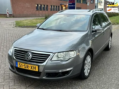 Volkswagen Passat Variant 2.0 FSI Highline ECC Leder Audio-CD/Navi Sportstoelen LMV 16" PDC Xenon Sc