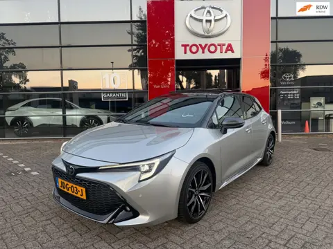 Toyota Corolla Hybrid 180 GR Sport Automaat HUD Pano JBL Camera