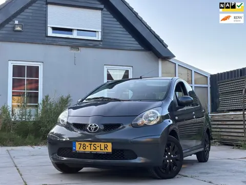 Toyota Aygo 1.0-12V + | NAP | 5-drs | El. Ramen | Rijklaar!