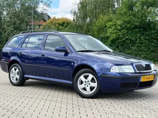 Skoda Octavia Combi 1.6 Démarrage