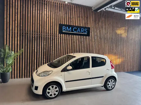 Peugeot 107 1.0-12V XS Airco,Toerenteller, New APK