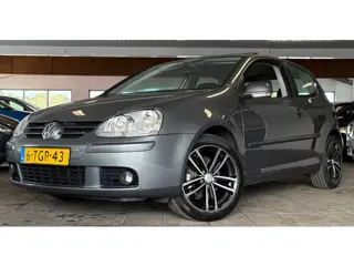 Volkswagen Golf 1.6 FSI Sportline|APK04-27|Automaat|Panoramadak|Cruise|Elekramen