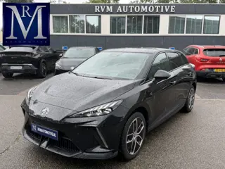 MG MG4 Electric Luxury 64 kWh LONG RANGE | SOH 96% | 15.000KM | 360° CAMERA | STOEL & STUURVERWARMIN