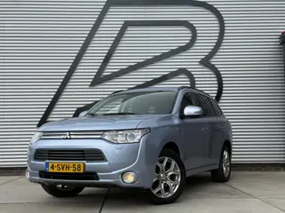 Mitsubishi Outlander 2.0 PHEV instyle 2e Eigenaar|Pano|Trekhaak|Stoelverw|Camera|Cruise|Clima|Navi|E