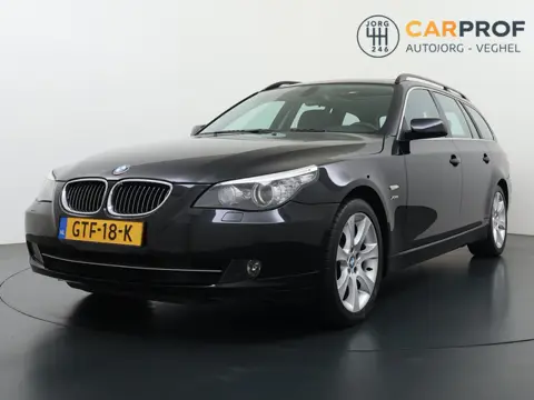 BMW 5-serie Touring 530xi Youngtimer Panoramadak 4WD nieuwe injectoren