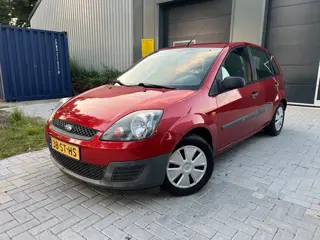 Ford Fiesta 1.3-8V Champion 137.823Km Jaar Apk
