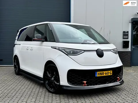 Volkswagen ID. Buzz 1st 77kWh | Red Accent pakket | IQ Light | 5 Persoons | 2x elektrisch schuifdeur