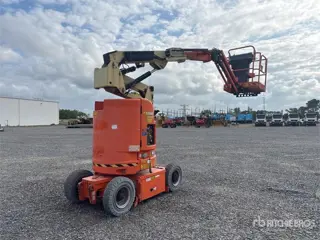 JLG E300 AJP (bj 2014)