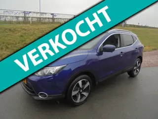 Nissan Qashqai Nissan Qashqai 1.2 benzine airco navigatie panorama dak trekhaak