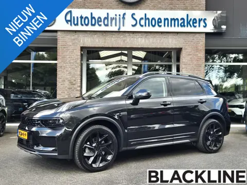 Lynk & Co 01 1.5 261PK! BLACKLINE! 360-CAMERA PANO/SCHUIF INFINITY DAB NAVI CARPLAY STOELVERWARMING 