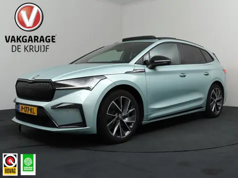 Skoda Enyaq iV 80 Sportline SOH 93.3% Panoramadak, Trekhaak, Christal Light