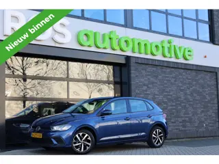 Volkswagen Polo 1.0 TSI Life | NAP! | DIGITAL | PDC VOOR & ACHTER | CARPLAY |