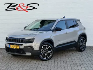 Jeep AVENGER Summit 54 kWh Clima Camera Cruise Carplay PDC voor en achter Half Leder