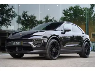 Porsche Macan 4 100 kWh / NL-Auto / Luchtvering / Bose / 22 Inch
