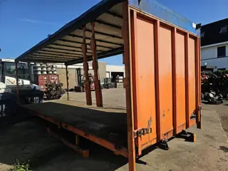 boxbuilder .laadbak / platte bak / als brug te grebruiken. truckbak