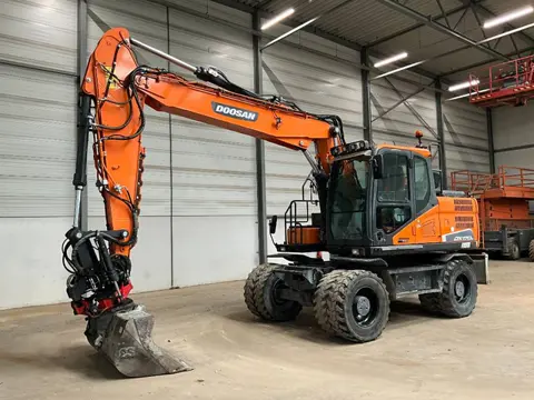 Doosan DX 170 W ROTOTILT (bj 2020)
