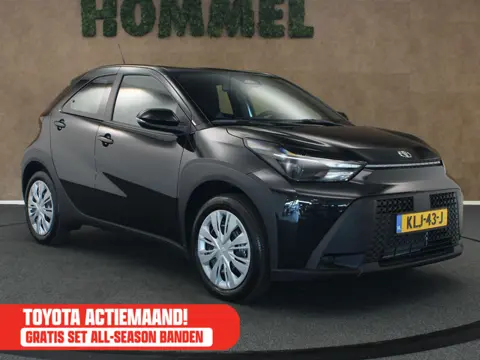 Toyota Aygo X Hybrid 115 play - NIEUW MODEL - DIRECT UIT VOORRAAD LEVERBAAR - APPLE CARPLAY/ ANDROID