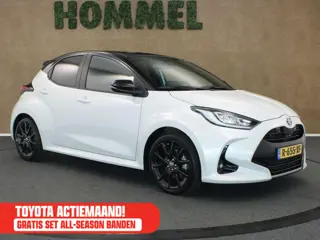 Toyota Yaris 1.5 Hybrid Bi-Tone - 100% ONDERHOUDEN! - NAVIGATIE - STOELVERWARMING - KEYLESS ENTRY & 