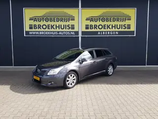 Toyota AVENSIS KOMBI T4 (bj 2011)