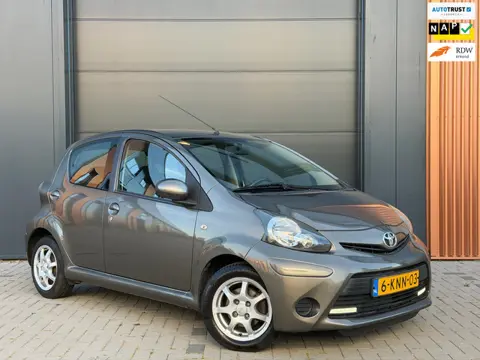 Toyota Aygo 1.0 VVT-i Aspiration|100% Onderhouden|Automaat|Nieuwe APK|Airco|Bluetooth|Elektrische Ra