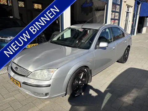 Ford Mondeo 1.8-16V Platinum CLIMA/CRUISE/STOELVERW./LEDER