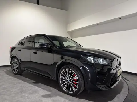 BMW iX2 eDrive20 67 kWh M Sport Edition | Panoramadak | Leder | Premiumpakket | ACC | LED adaptief  