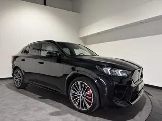 BMW iX2 eDrive20 67 kWh M Sport Edition | Panoramadak | Leder | Premiumpakket | ACC | LED adaptief  