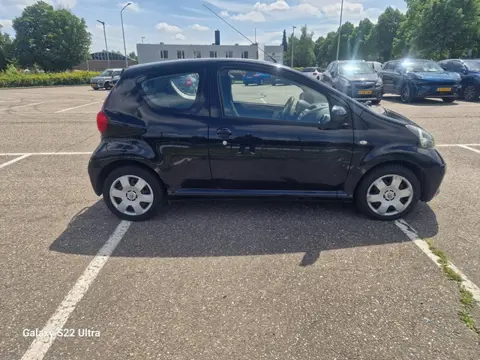 Toyota Aygo 1.0-12V +