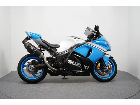 Suzuki GSX-R 1300 HAYABUSA GERESERVEERD RS t/m 1-8