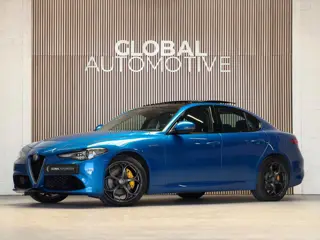 Alfa Romeo Giulia 2.0 T Veloce - SPORTSTOELEN - PANODAK - 19 INCH