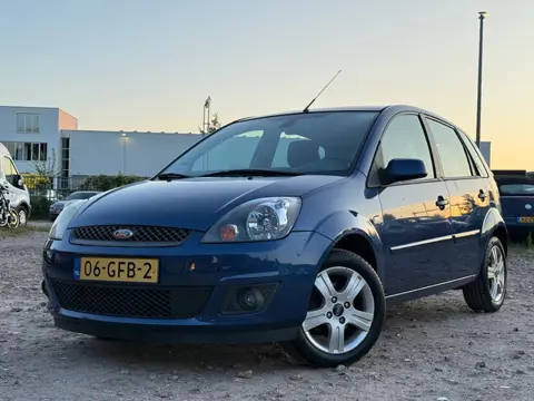 Ford Fiesta 1.4-16V Futura / LAAG KM/ APK 13-06-2027