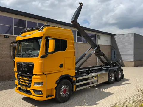 MAN TGX 33.580 6X4 30 T AJK HAAK (bj 2023, automaat)