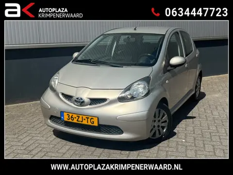 Toyota Aygo 1.0-12V + Carplay Airco Elektrische Ramen Nieuwe apk