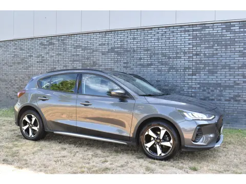 Ford Focus 1.0 92 kW AT Active MHEV Automaat Navigatie Pdc Stoel/stuur verwarming