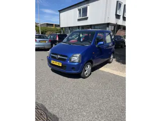 Opel Agila 1.2-16V Maxx Nette en goed rijdende Agila met een nieuwe apk keuring t/m 22-07-2027