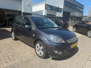 Ford Fiesta 1.3-8V Futura NW APK 5 DEURS