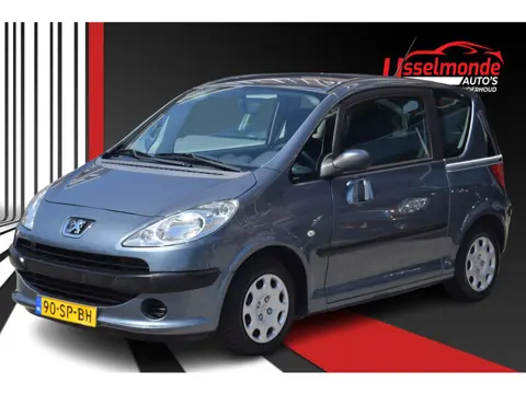 Peugeot 1007 1.4 Urban 87.939km nap (bj 2006)