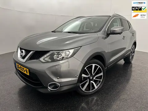 Nissan Qashqai 1.2 Tekna Automaat Leder | 1e Eigenaar | NAP | Panoramadak | 360° Camera | Trekhaak