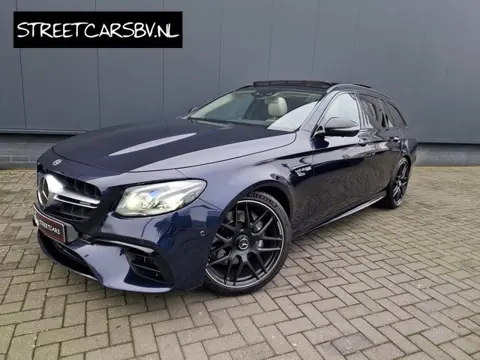 Mercedes-Benz E63 AMG 4MATIC Premium Plus Akrapovic Full!