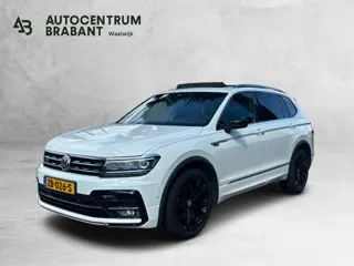 Volkswagen Tiguan Allspace 1.5 TSI Highline Business R-line 7p. (NL-auto, Panorama, Trehaak, Carplay