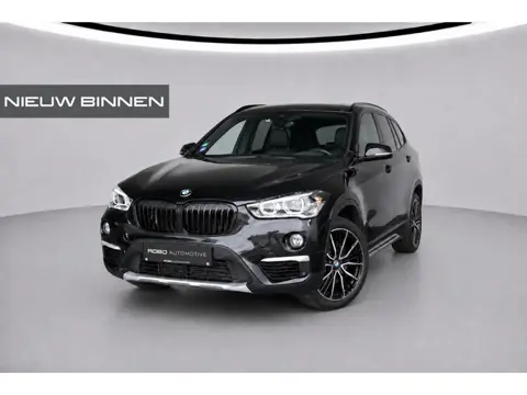 BMW X1 xDrive20i High Executive | Panoramadak | Head-Up Display | Stoelverwarming | HIFI | Camera | 