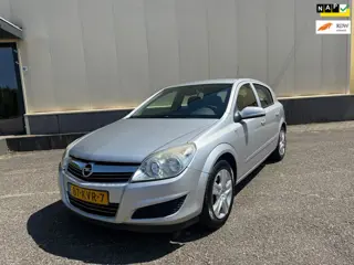 Opel Astra 1.6 Cosmo Nieuwe APK!